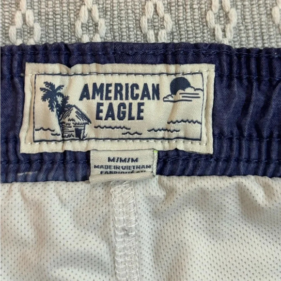 American Eagle, AE 5.5" Striped Swim Trunk, Men’s Size M, Blue and White Stripe - Picture 3 of 6